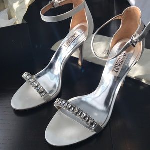 Badgley Mischka “Elope” size 6.5